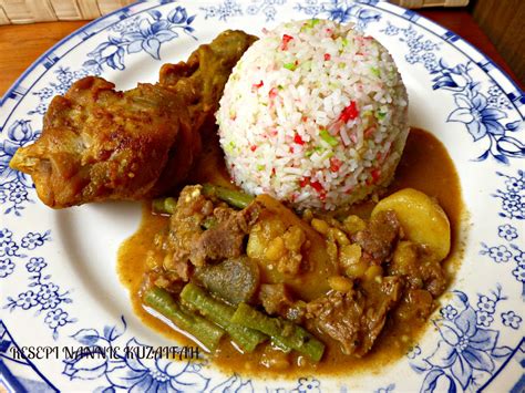 For more information and source, see on this link : RESEPI NENNIE KHUZAIFAH: NASI HUJAN PANAS