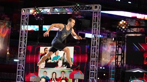 Watch American Ninja Warrior Highlight Joe Moravskys Emotional Run