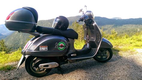 Vespa bikes offers 9 models in price range of rs. Modern Vespa : New Vespa GTS 300 which color?