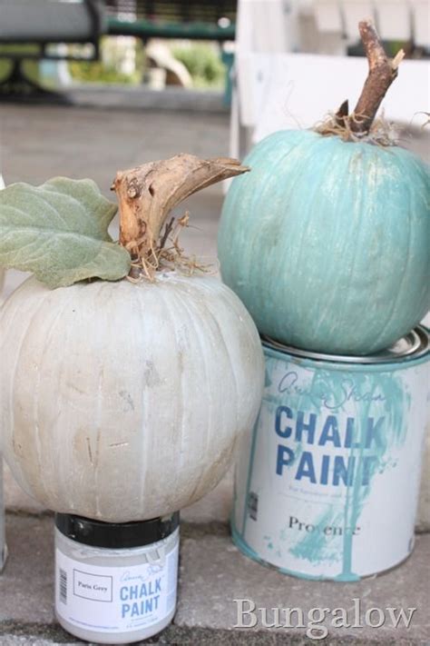 Today i'm going to show you how i took my beat up black bar stools if you don't believe me, just search chalk paint on pinterest and you'll find a ton of great ideas and inspiration! Home Design Photos: 31 days of Loving where you live ...