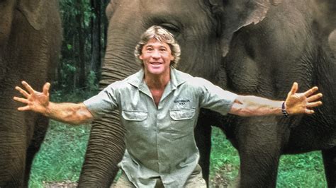 There Are Petitions To Print Steve Irwin On The Aussie 5 Note
