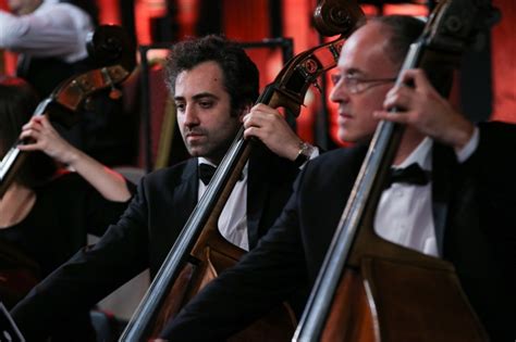 Trt kurdî is the first national television station that broadcasts in kurdish. TRT Kurdi 11. yaşını Kürtçe senfonik müzik konseri ile ...