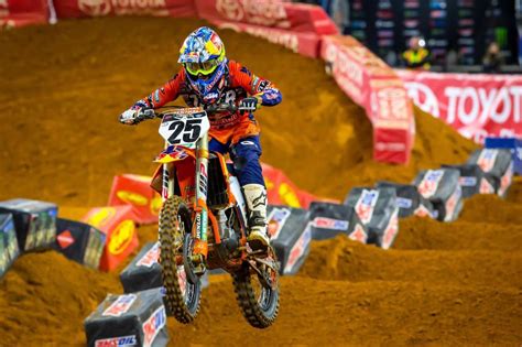 The main event race will commence at 6:30 p.m. 2018 Atlanta Supercross Preview | 8 Fast Facts