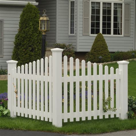 With glidelock® picket panels on the bottom and spaced out pickets on the top, 3 rails keep this style looking neat in your yard. highwood® Pottsville Decorative Corner Picket Fence at Hayneedle