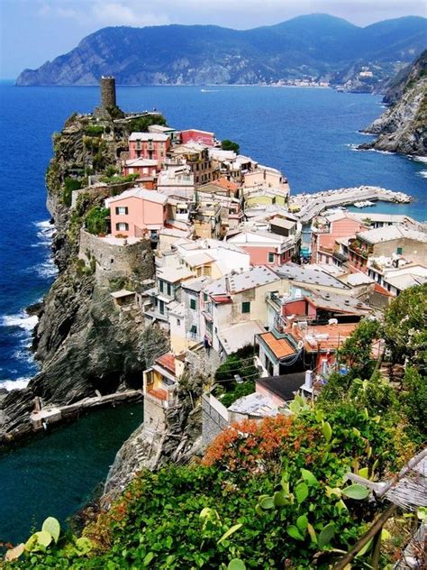 Vernazza Italy Annikaspins Places To Go Places To Visit Vacation