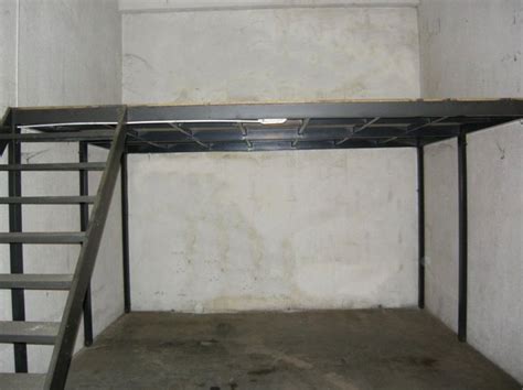 Le dimensioni sono (in cm) 300x420. Soppalco su misura a Roma per Casa, Box, Aziende