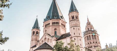 Kontaktné centrum je vám k dispozícii 24 hodín denne. Privates Vermögensmanagement - Ihr Kontakt zu uns | BW-Bank