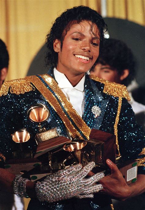 Michael Jackson Biography Albums Songs Thriller Beat It And Facts