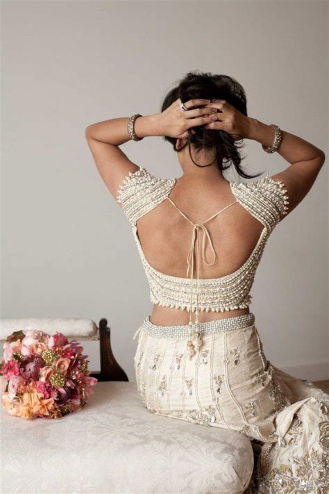 See more ideas about fashion outfits, blouse designs, fashion. Beautiful open back #Choli Blouse for #Saree ~ | Fashion ...