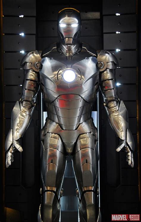 Marvel Brought Iron Man Armor To Comic Con All Of Them The Movie Blog