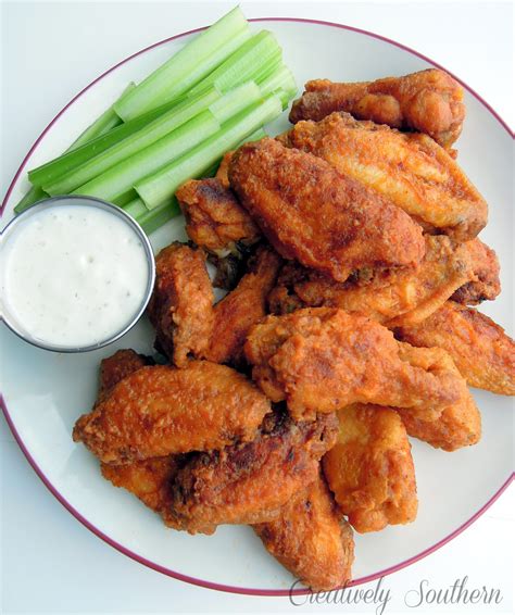 In a food storage bag or bowl, combine the flour, cayenne, black pepper, and salt. My Favorite Hot Wings Recipe