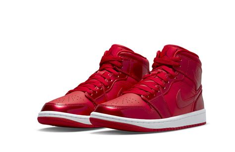 Sale Discount Fake Jordan 1 Mid Se Pomegranate Online