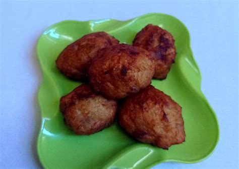 Enak banget, tambah gurih karena pakai kelapa parut. Resep Godok Pisang oleh punyadepi - Cookpad