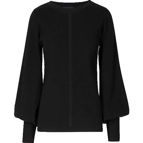 Merino scallop crew pullover | banana republic® uk. Meghan Markle's Tops - Meghan's Fashion