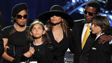 Optimum productions, pulse evolution, tricycle logic creative. Michael Jackson remembered by family on 8th anniversary of his death - ABC News