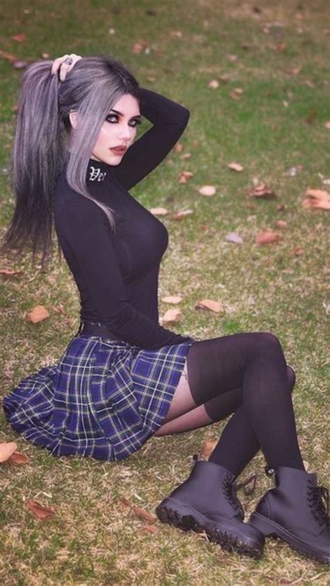 Dayna Cru K Shes Perfect Wow Why Dont I Look Like Her Its Sooo Not Fair X Hot Goth
