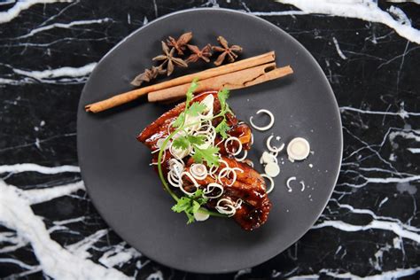 Check spelling or type a new query. Pikanter Schweinelachsbraten mit Cola, Sojasoße und ...