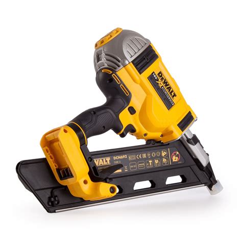 Dewalt standard nails for dcn890 cordless concrete nail gun. DeWalt DCN692N-XJ Body Only 18v Li-ion Brushless First Fix ...