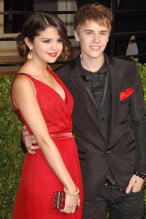 justin bieber selena gomez together at vanity fair oscars after party photos huffpost