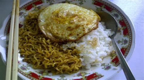 Check spelling or type a new query. BERBAHAYA, Jika Makan Mie Dicampur Nasi Dapat Menimbulkan ...