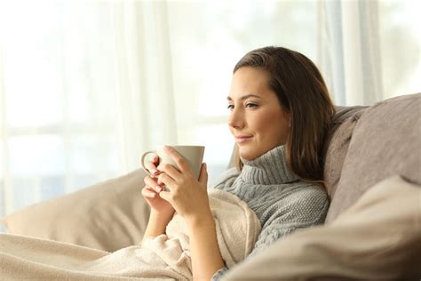 Leichte tätigkeiten im büro können schon wenige tage nach der brustvergrößerung wieder aufgenommen werden. Brustvergrößerung Erlangen | Ab wann sind Sie wieder fit?