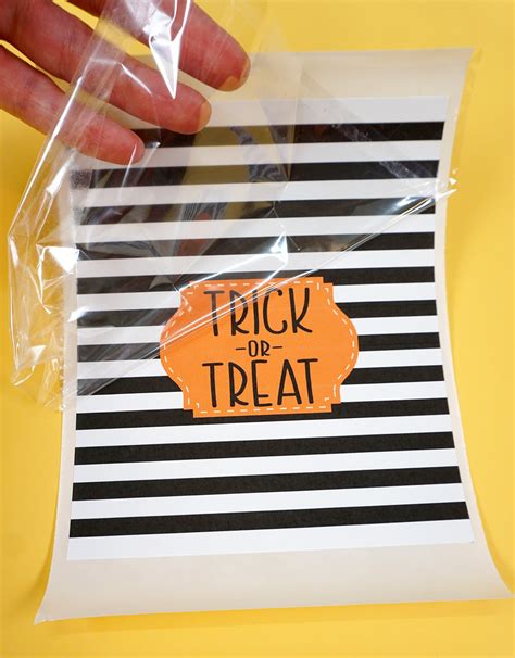 Candy wrapper software for the rest of us. Free Printable Halloween Candy Bar Wrappers - Happiness is ...