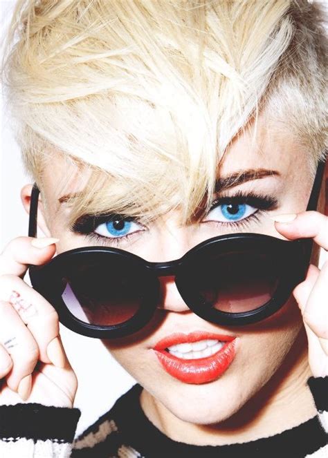 Miley Cyrus Shared By Liz On We Heart It Miley Miley Cyrus Hot Hair