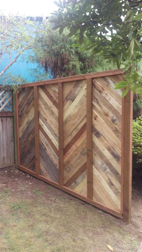 Pallet Fences • Diy Wood Pallet Projects And Ideas • 1001 Pallets