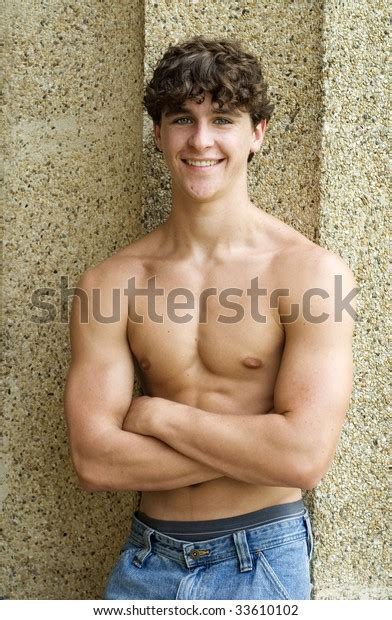 Стоковая фотография 33610102 Healthy Male Teenage Bodybuilder