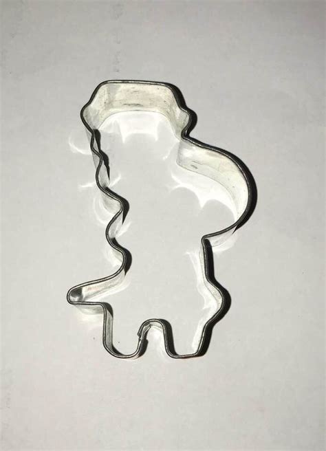 I Know Its A Cookie Cutter But Have No Idea What Shape It Is Supposed To Be Any Ideas R