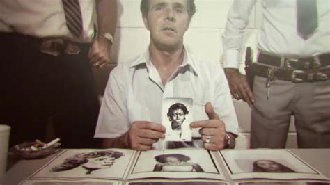 Seriemoordenaar Henry Lee Lucas Centraal In Netflix Docu The Confession