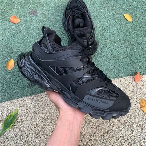 How fast should I run on this Balenciaga? I cop it from DHgate. WTC is 