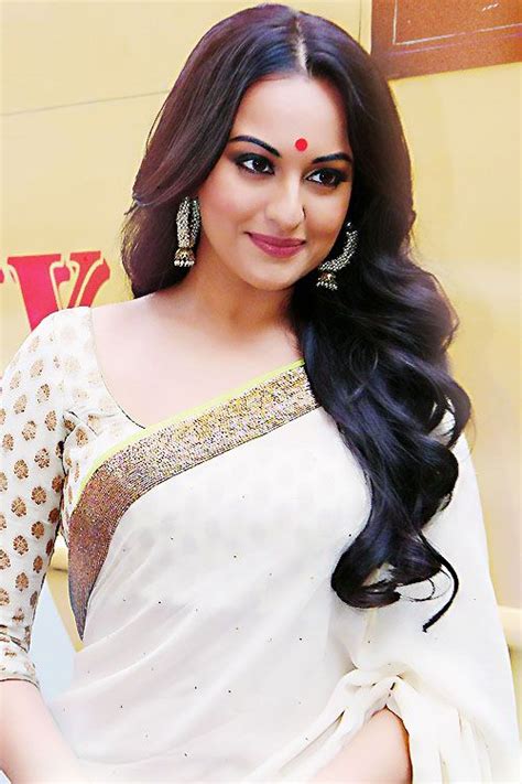 Sonakshi Sinha In White And Gold Saree Love The Hair Blouse Bindi And Earrings She Is