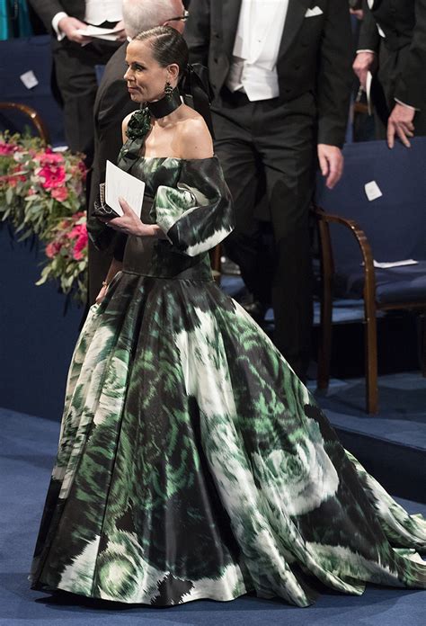 She died on october 12, 2019 in sweden. Facit till lucka 7 heter lucka 14 (Lilla Julkalendern 2018 ...