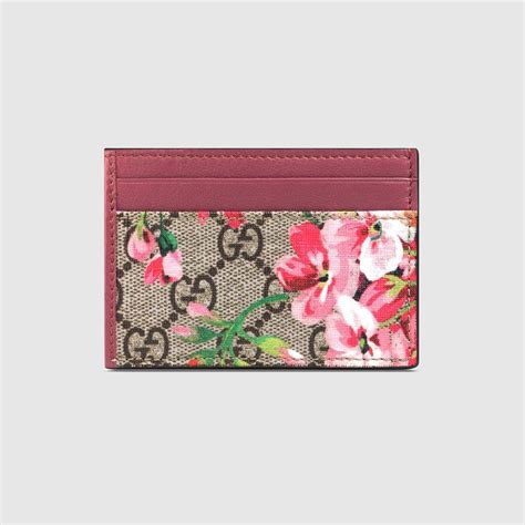Classic and timeless, this gucci card holder is a signature. Gg Blooms Card Case In Brown | Gucci card holder, Gucci ...