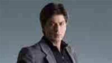 shah rukh khan s wax figure to enter madame tussauds new york