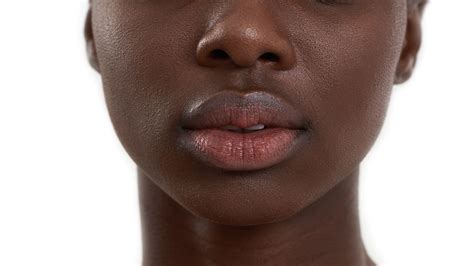 All You Need To Know About Dark Lip Neutralization