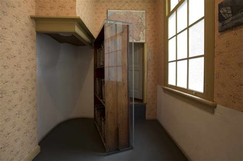 Anne Frank House Model