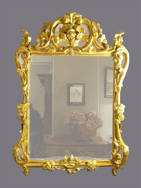 Miroir provençal en bois doré d'époque Louis XV - XVIIIe ...