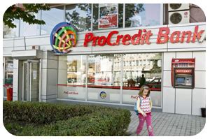 Procredit bank, si bankë që kontribuon çdo ditë në kujdesin për mjedisin ka mbjellë sot 452 drunj në parkun e kampusit të universitetit të prishtinës. World Investment News - The Very First Investment News ...