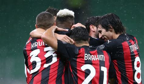 Erick pun bertanya mengapa tak memilih inter milan. AC Milan Hajar Tim Promosi Spezia 3-0 di San Siro ...