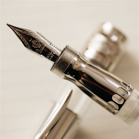 Pineider Mystery Filler Fountain Pen Truphae