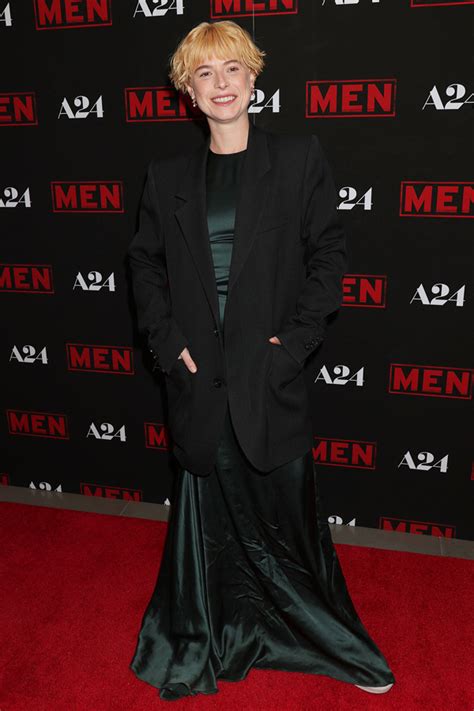 Jessie Buckley In Ami At The Men New York Special Screening Tom Lorenzo