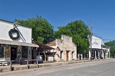 10 Small Towns in Texas That Time Forgot - Off the Beaten Track in