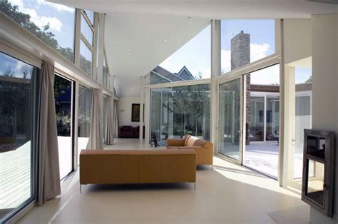 Modern Glass Wall White Living Room Interior Design Ideas
