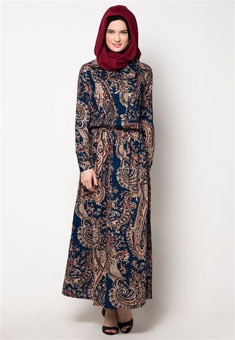 Jual sarung tenun sutra bugis makassar khas sengkang type sbs 08 premium dengan harga rp.179000. Model Baju Gamis Sutra Modern - BAJUKU