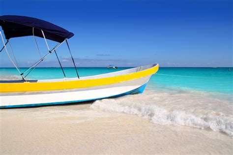 Premium Photo Boat Tropical Beach Caribbean Turquoise Sea