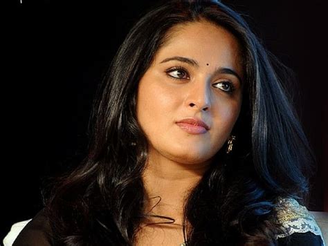 Anushka Shetty Lost Saaho Due To Over Weight Issues Entertainment News Amar Ujala अच्छी थी