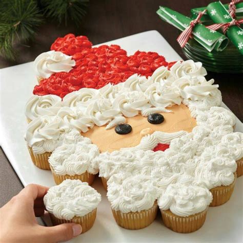 These fun christmas cake decorations will please both adults and children. 25 Best Cake Designs for Christmas 2018 - Christmas ...