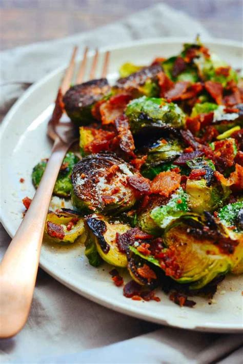 Place the brussels sprouts in a wire basket and dip them in the oil. Pan Fried Brussels Sprouts with Bacon, Parmesan, and Garlic Aioli Sauce - Cooks With Soul